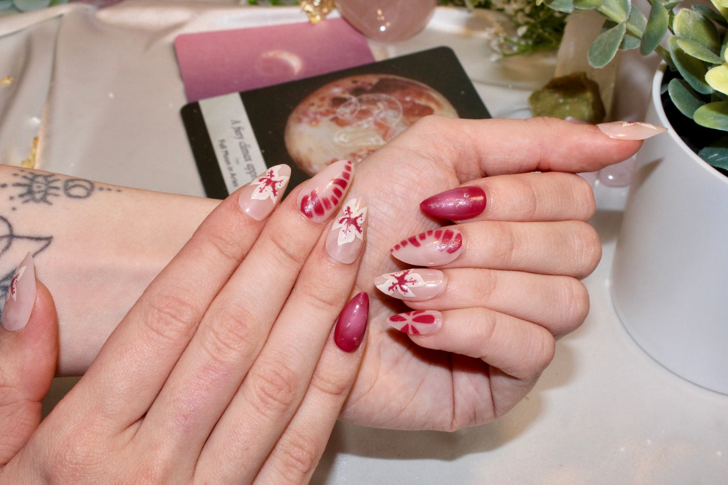 Fae Tips – Berry Swirl